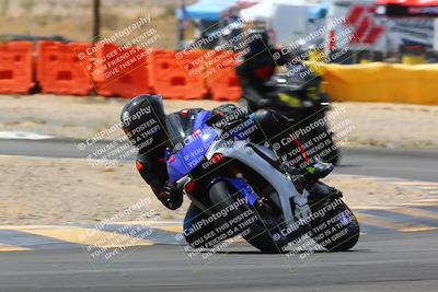 media/Apr-09-2022-SoCal Trackdays (Sat) [[c9e19a26ab]]/Turn 2 (1140am)/